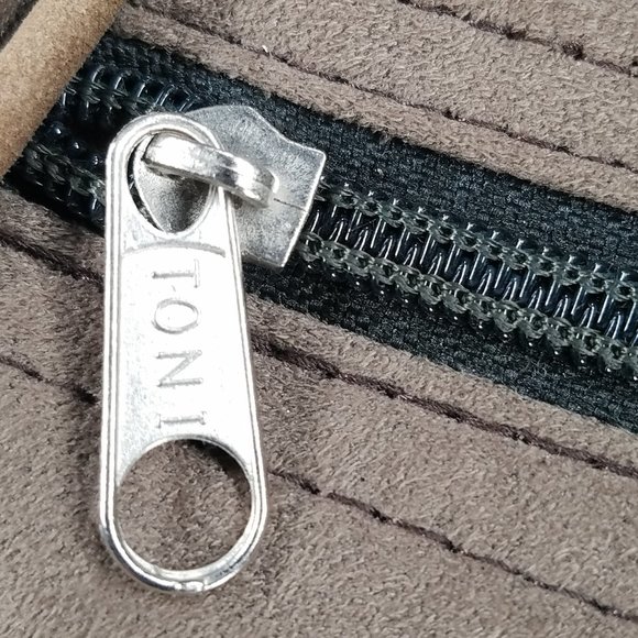 TONI Embroidered | Unique | Large Cross-Body Leather Bag - Picture 9 of 16